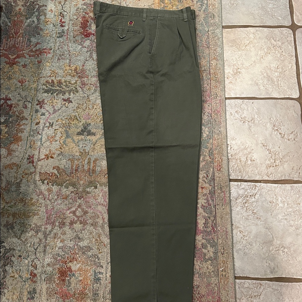 Vintage Tommy Hilfiger Chinos LikeNew - Picture 4 of 6